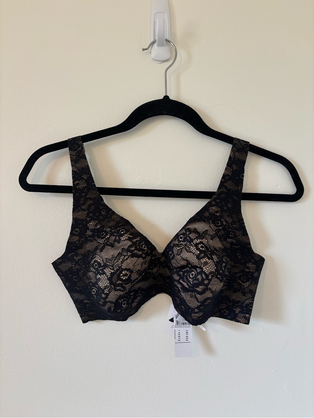 BNWT Intimissimi Black Lace Overlay Bra with Nude Lining